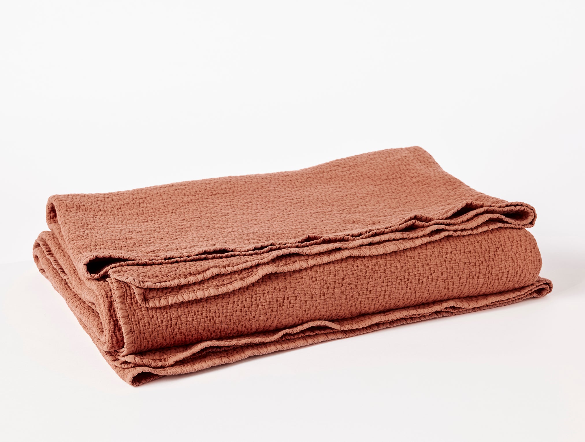 Cascade Organic Matelasse Blanket – Coyuchi