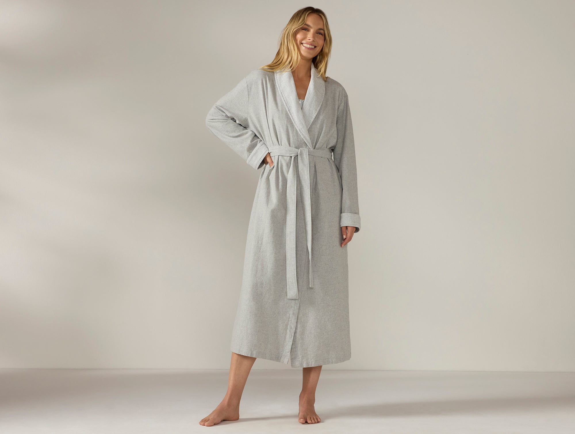  Women’s Cloud Brushed Organic Flannel Robe 