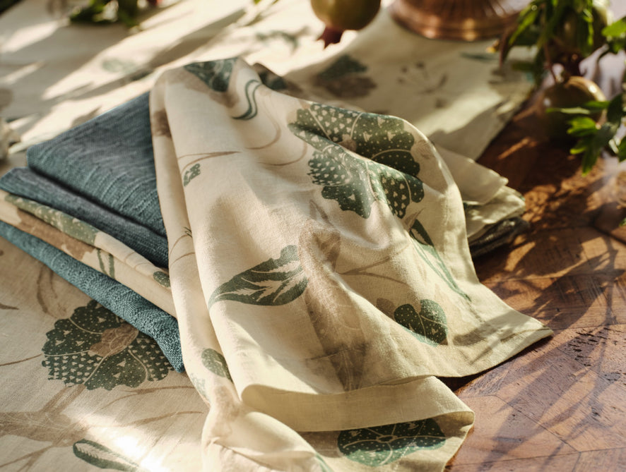 Aurora Print Table Runner | Natural w/Surf