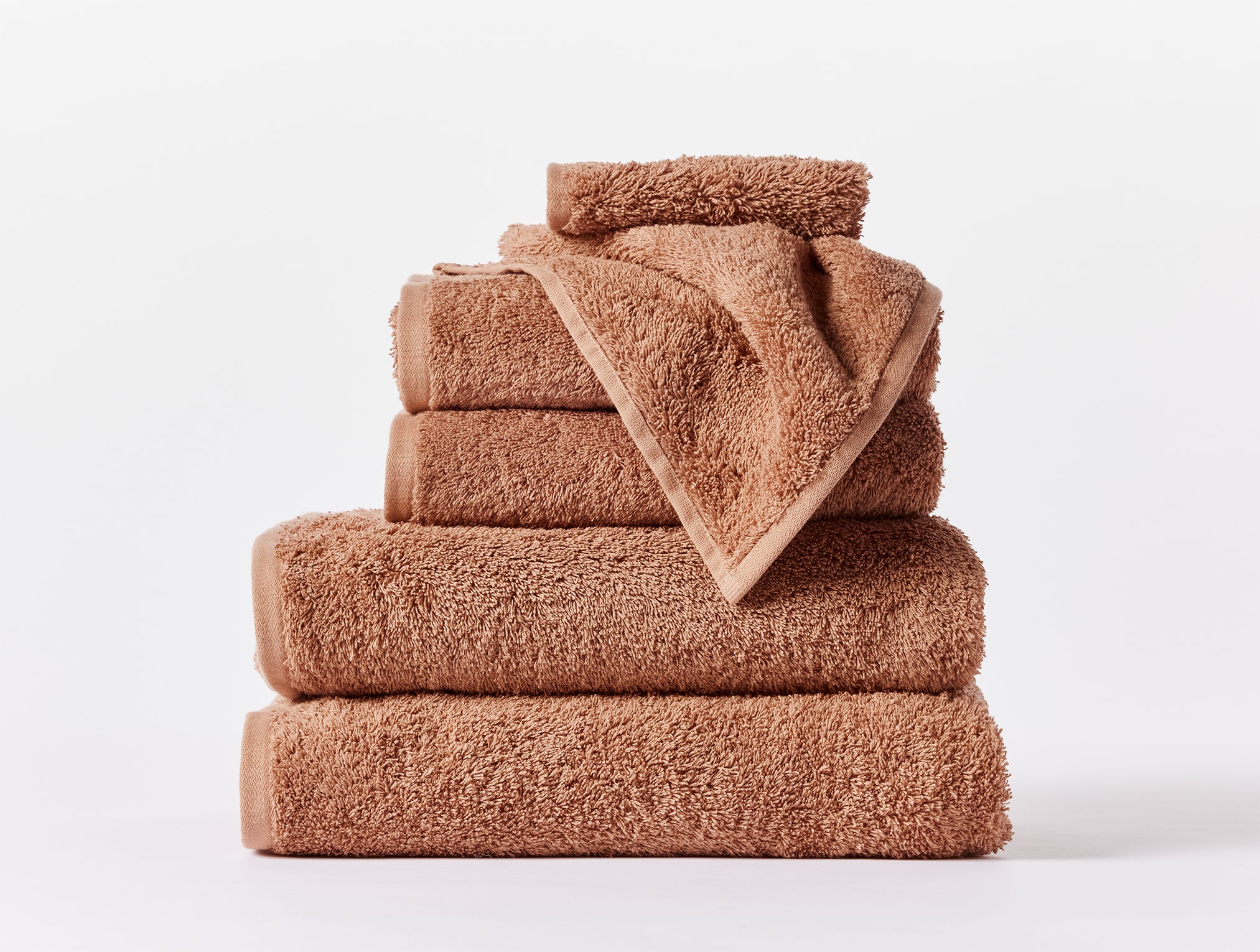 https://www.coyuchi.com/cdn/shop/files/SP23_CloudLoomOrganicTowel_Praline_6PCSet_PDP2.jpg?v=1695078036