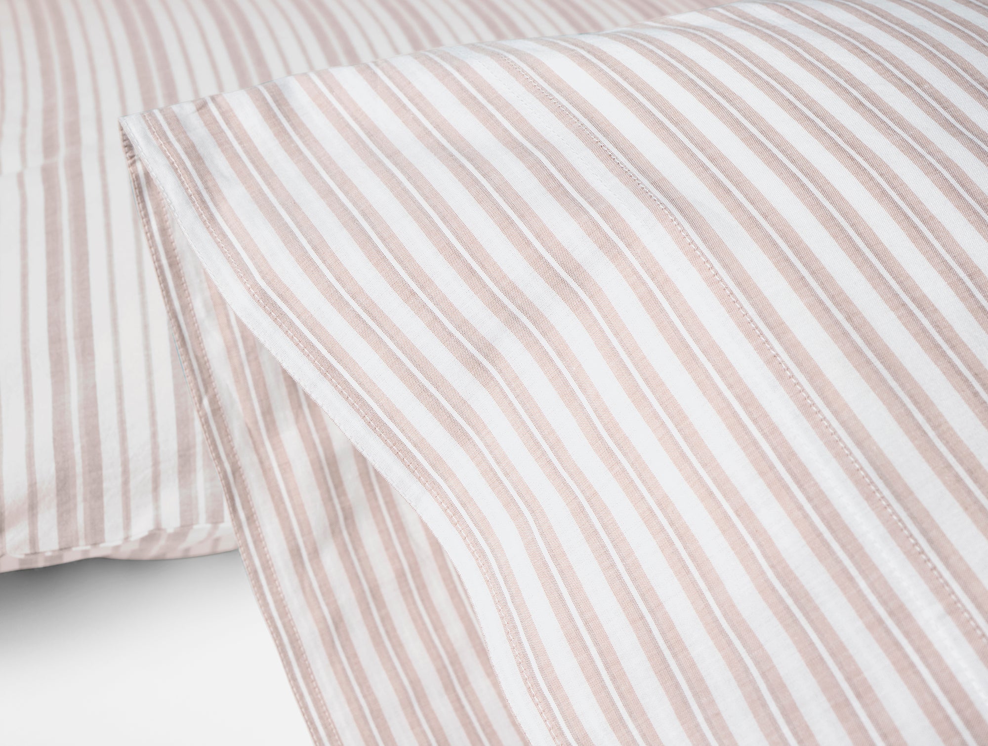 Organic Crinkled Percale™ Pillowcases - Coyuchi 