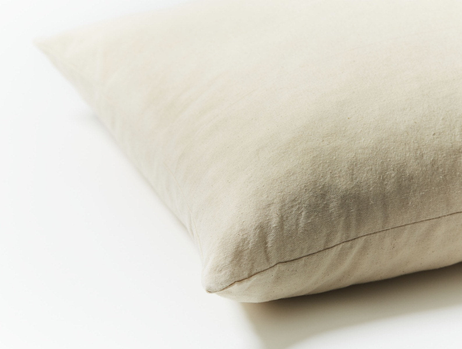 Organic Latex Throw Pillow Insert – Coyuchi